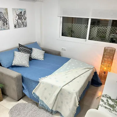 Paseo Maritimo 27 * 푸엔히롤라